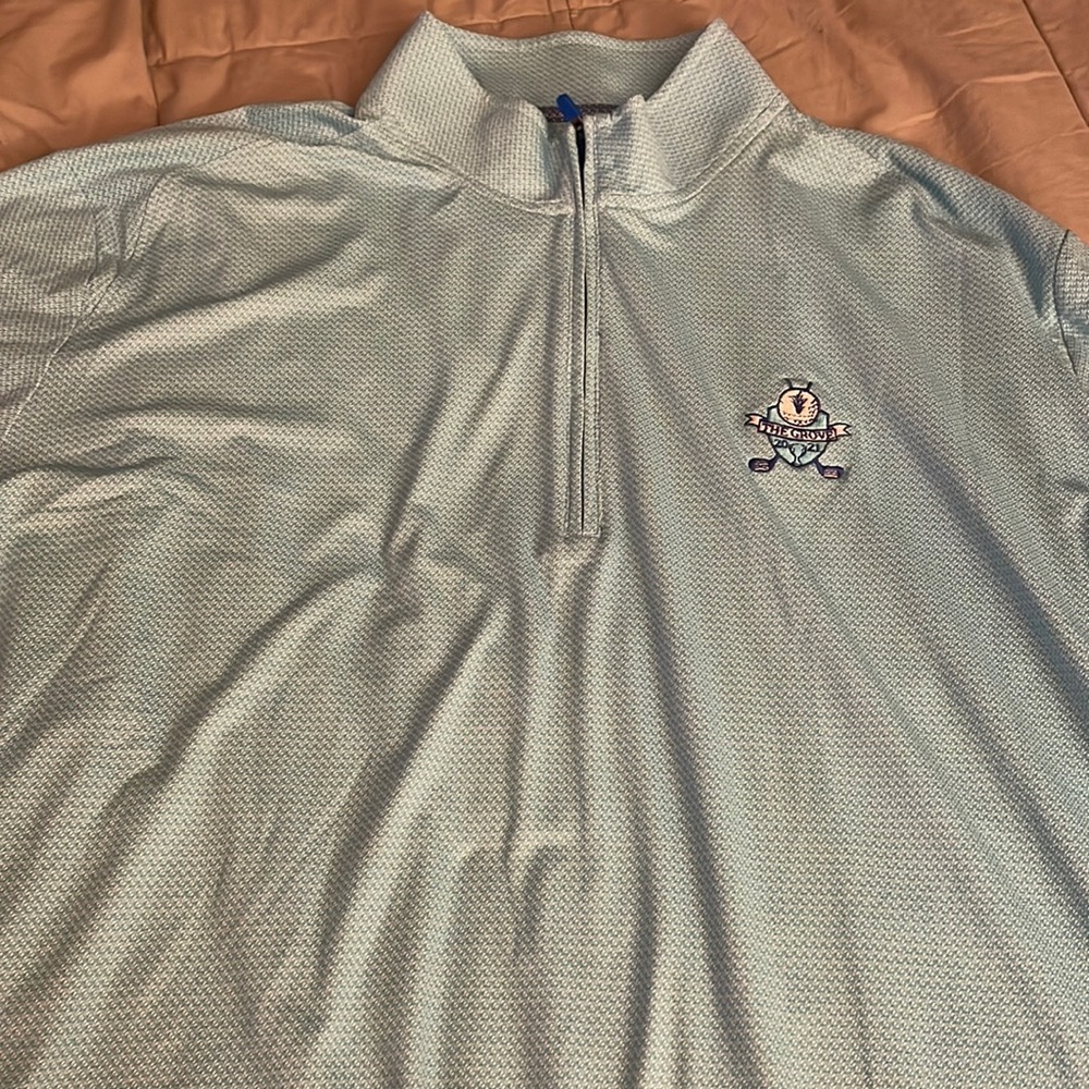 Super light weight and super soft - only worn a few times. Great pullover.